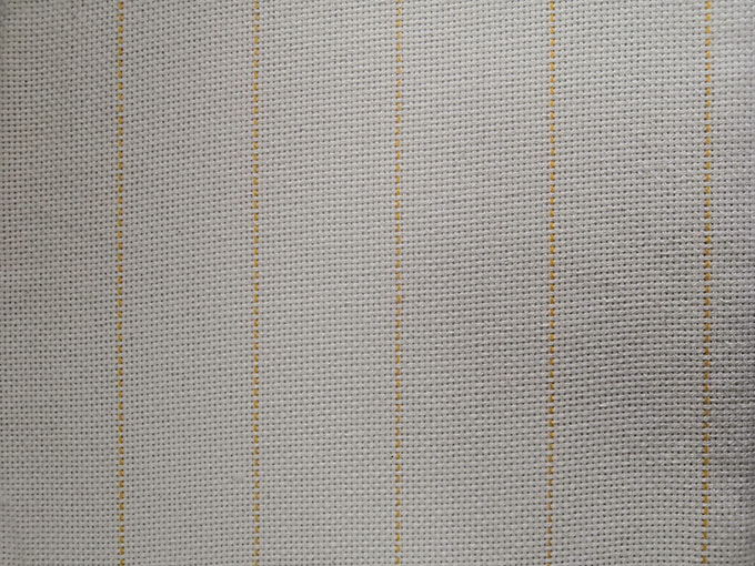 Carpet base cloth for engineering carpet